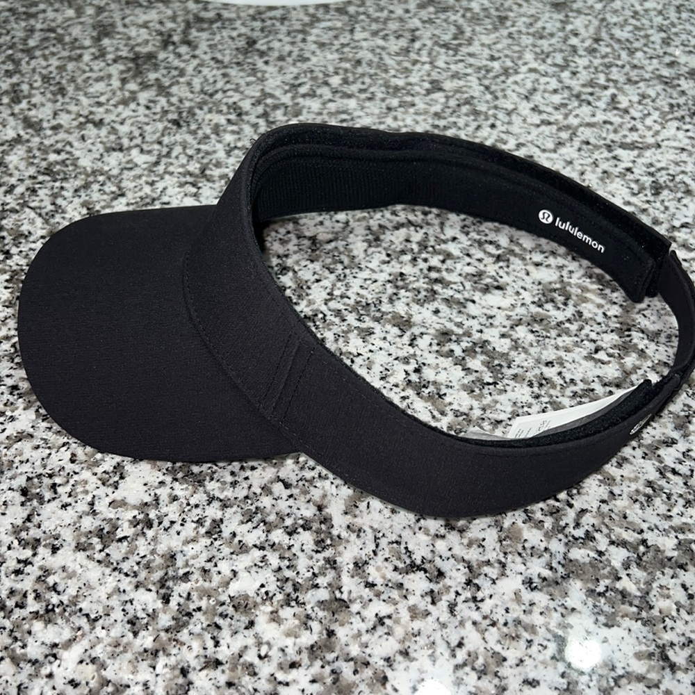 Lululemon visor
